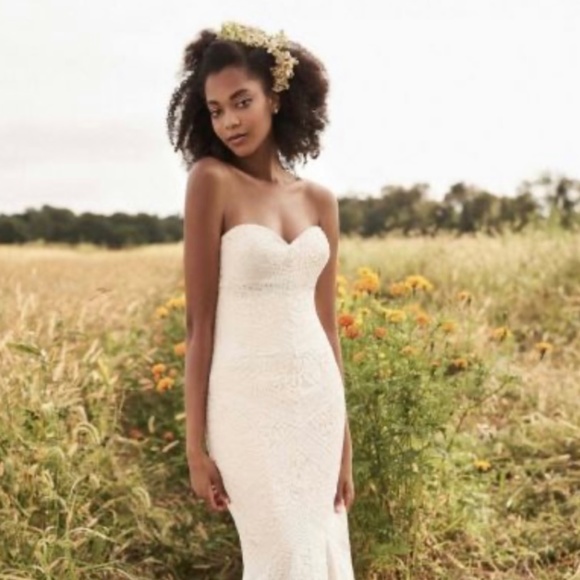 Brand new, never worn unaltered wedding dress! - Picture 1 of 4